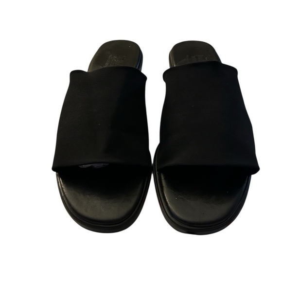 Munro Women’s Black Size 9 Slip on Stretch Comfort Sandals - Picture 2 of 6